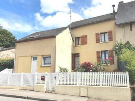 vente maison à saint-nicolas-de-redon (44460) : à vendre / 180m² saint-nicolas-de-redon