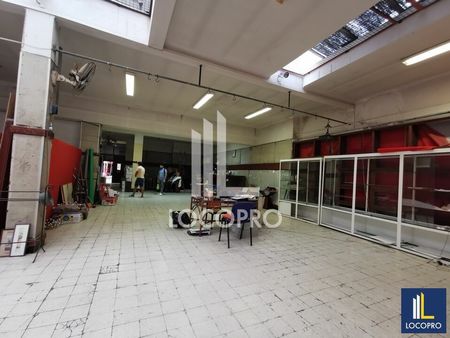 local commercial 316 m²