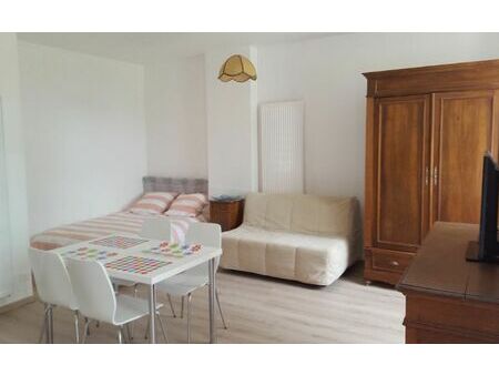 location appartement  m² t-0 à hauteville-lompnes  410 €