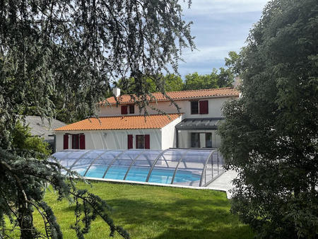 vente maison piscine à saint-mathurin (85150) : à vendre piscine / 156m² saint-mathurin