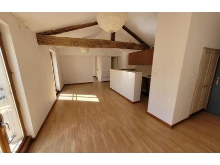 location appartement 3 pièces 50 m² pertuis (84120)