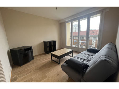 location appartement 2 pièces 41 m² clermont-ferrand (63000)