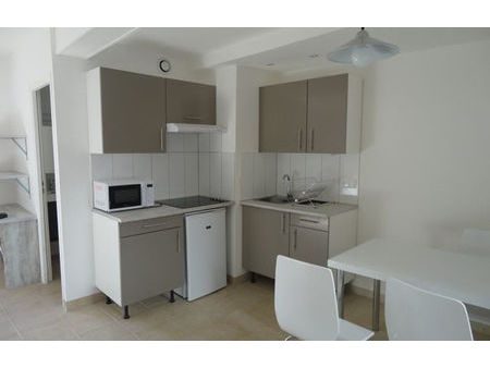 location appartement 2 pièces 37 m² narbonne (11100)