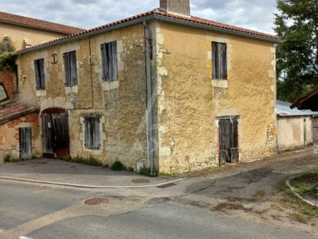 vente maison de village castelnau d'auzan  190m² 2 pièces 80 000€ gers