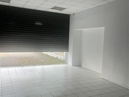 location local d'activités cremieu 200 m²