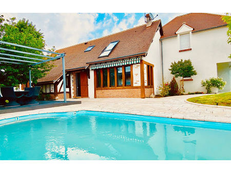 vente maison 8 pièces 241 m² saint-hilaire-saint-mesmin (45160)