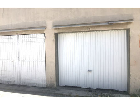 location garage 15 m² toulon (83000)