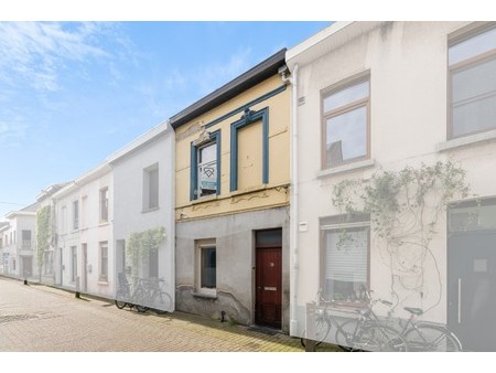 rijwoning te koop centraal gelegen in ledeberg