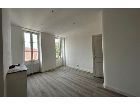 location appartement 1 pièce 41 m² marseille 3 (13003)