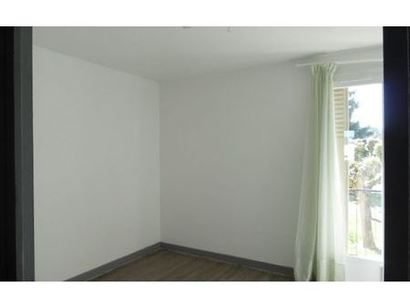 location appartement  42 m² t-2 à brive-la-gaillarde  480 €