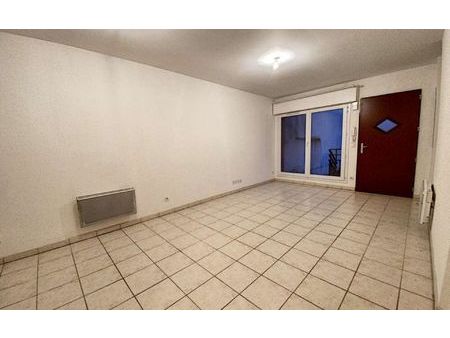 location appartement  71.75 m² t-3 à toury  678 €