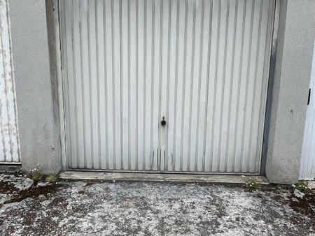 location garage box et parking à brest (29200) : à louer / brest