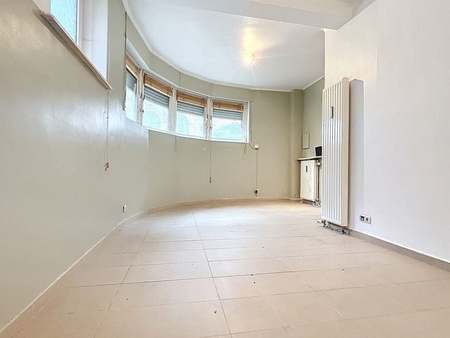 appartement à louer à ixelles € 750 (kpubo) - century 21 - molière | zimmo