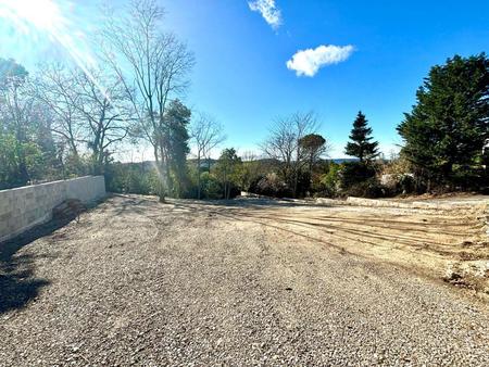 terrain constructible 800 m2   viabilisé