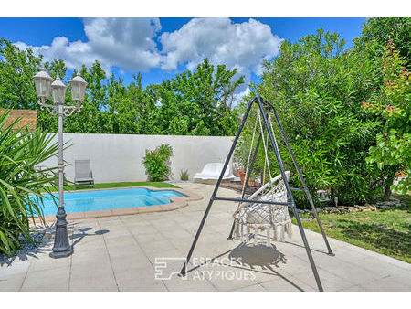 jolie maison rénovée avec jardin et piscine