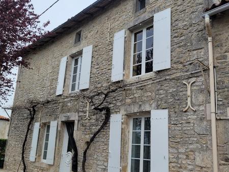 vente maison à saint-coutant (16350) : à vendre / 150m² saint-coutant