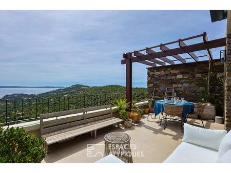 villa gaou-bénat  véritable balcon sur la mer et les iles
