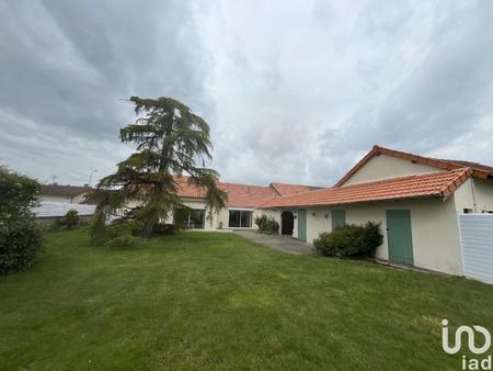vente maison à roumazières-loubert (16270) : à vendre / 250m² roumazières-loubert