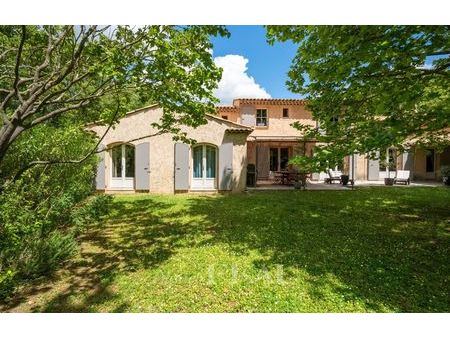 vente maison 8 pièces 242 m² aix-en-provence (13090)