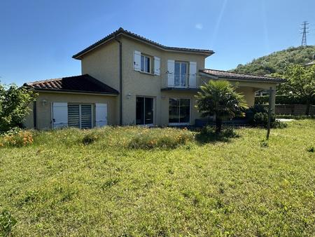 vente maison à saint-savin (38300) : à vendre / 140m² saint-savin