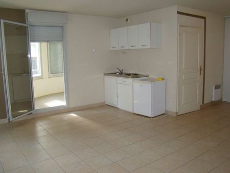 location appartement  m² t-2 à villeurbanne  754 €