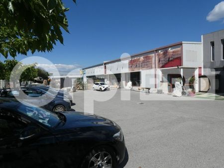 local commercial 168 m²