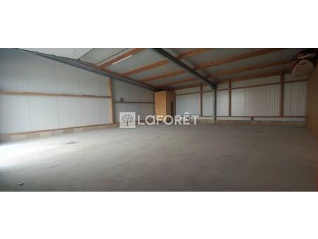 local industriel 195 m²