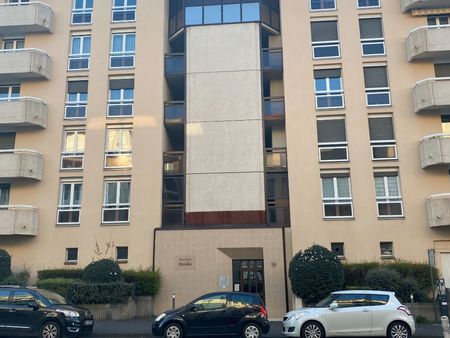 parking/box 18 m² clermont-ferrand