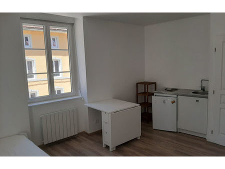 location appartement 1 pièce 24 m² moirans-en-montagne (39260)