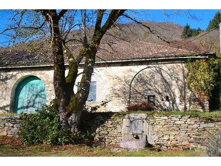 courniou parc du haut languedoc bâtisse ancienne de 200m² avec terrain de 510 m²