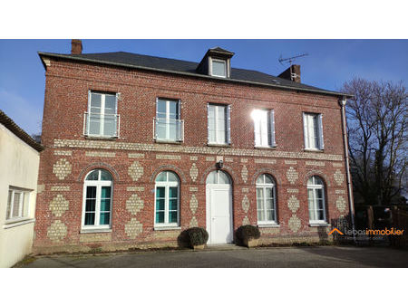 maison 9 pièces - 239m²