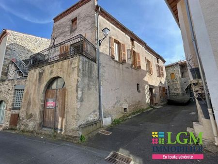 plauzat  maison de village dans un centre historique  125m2 4 pièces à rénover entièrement