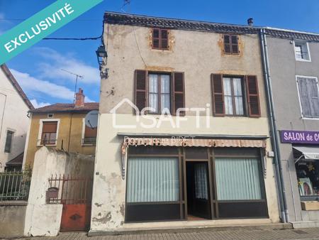 grande maison de bourg avec terrasse