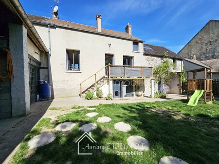 maison de 110 m² à villeneuve-la-guyard