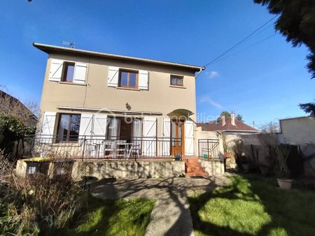 maison de 73 m² à gagny