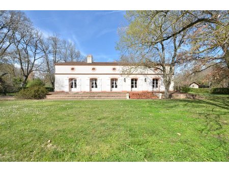 maison de 366 m² à muret