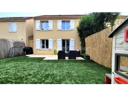 maison de 74 m² à ris-orangis