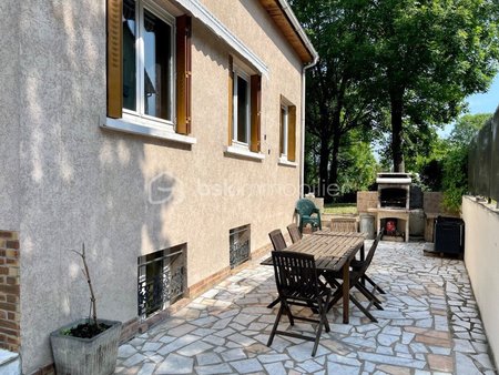 maison de 120 m² à villeneuve-saint-georges