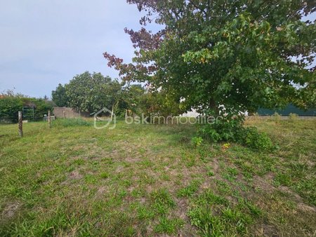 terrain de 683 m² à bouguenais