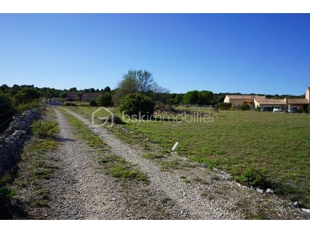 terrain de 1 000 m² à saint-remeze