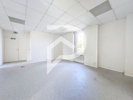 location bureaux à dreux de 110 m2