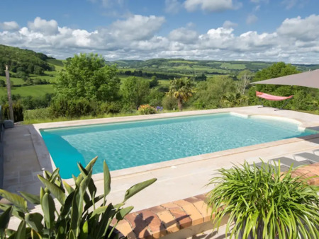 villa avec piscine et jardin semur-en-auxois (21)