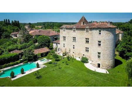 vente château 15 pièces 990 m²