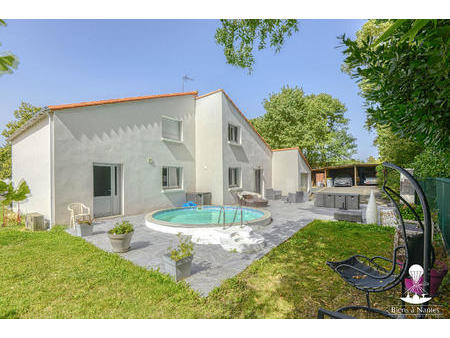 vente maison piscine à basse-goulaine (44115) : à vendre piscine / 142m² basse-goulaine