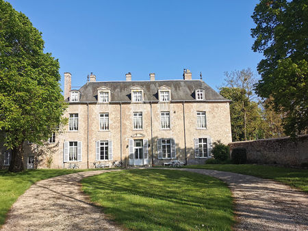 chateau 27 pièces - 521.44 m²