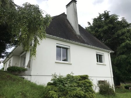 maison traditionnelle sur sous-sol complet