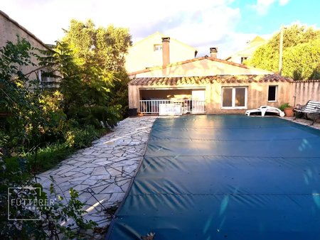 vinassan: maison plain-pied 6 pièces avec piscine.