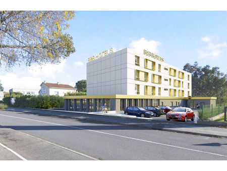 location autres 290m2 la garde 83130 - 4961 € - surface privée