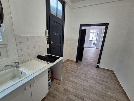 location appartement 2 pièces  42.00m²  limoux