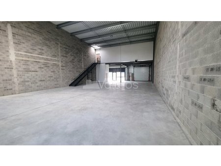 location d'entrepôt de 378 m² à fenouillet - 31150